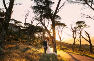 Sessão de casamento ao pôr do sol na Serra de Montejunto